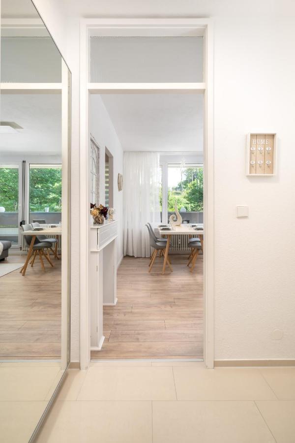 Unique Zentral Gelegene 2 Zimmer Maisonettewohnung Inkl Tiefgaragenplatz 菲林根-施文宁根 外观 照片